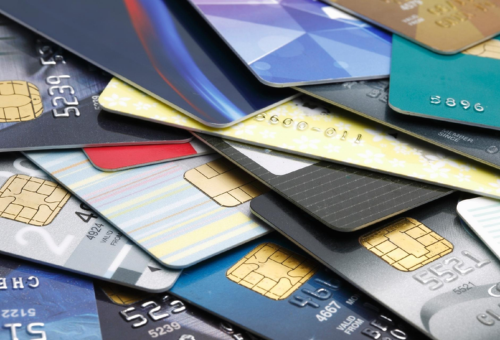 Comparativo: Cartões de Crédito com Anuidade vs. Sem Anuidade